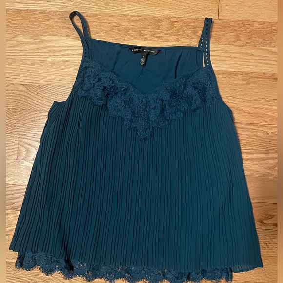 White House Black Market emerald green top size small - Picture 3 of 5